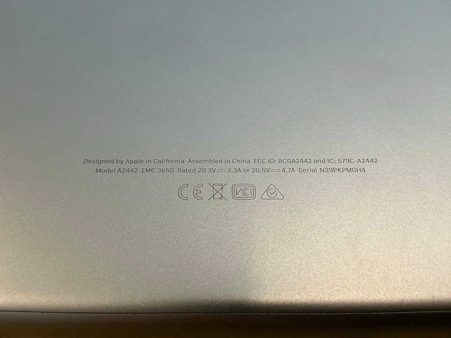 Laptop - apple inc. - macbookpro18,3 - afbeelding 6 van  7