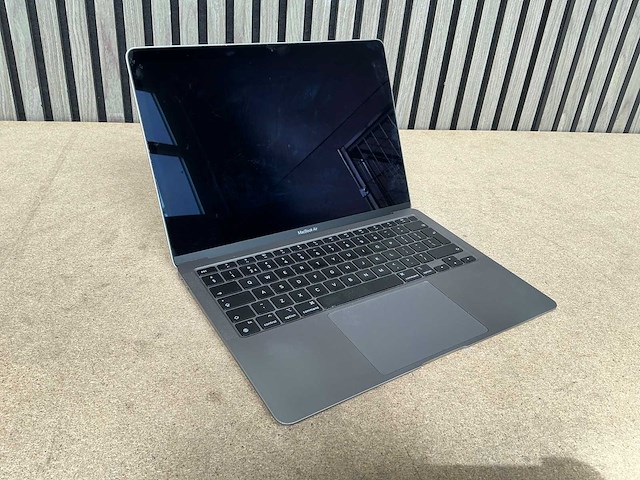 Laptop - apple inc. - mgn63n/a - afbeelding 1 van  6