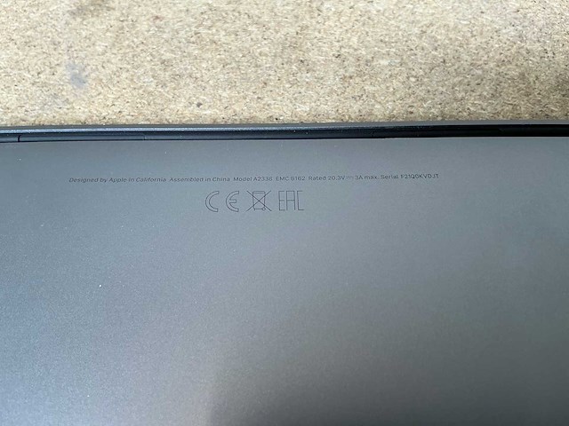 Laptop - apple inc. - mnej3n/a - afbeelding 4 van  4