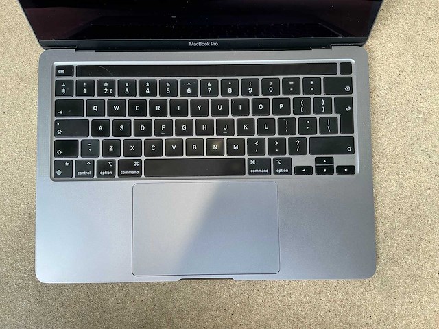 Laptop - apple inc. - z16r00081n/a - afbeelding 2 van  6