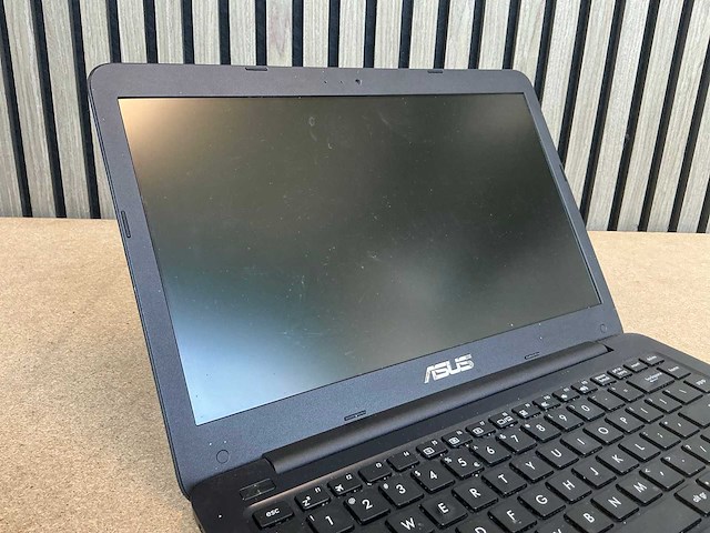 Laptop - asustek computer inc. - e402na - afbeelding 3 van  6