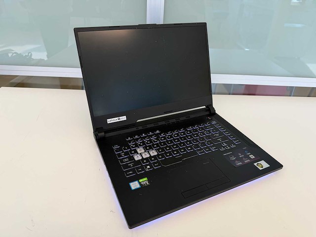 Laptop - asustek computer inc. - rog strix g531gv_g531gv - afbeelding 1 van  7