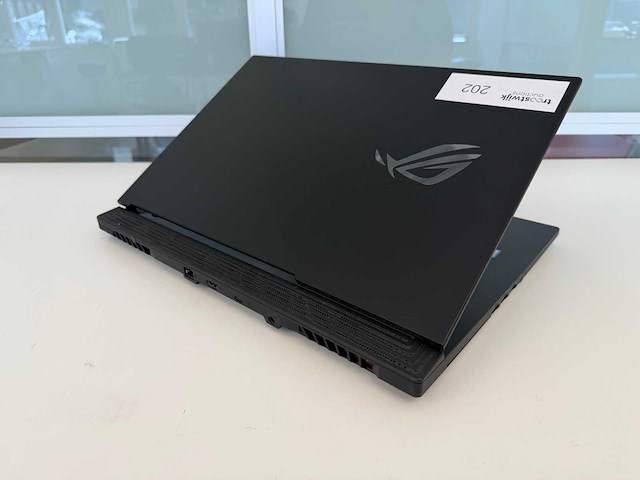 Laptop - asustek computer inc. - rog strix g731gw_g731gw - afbeelding 4 van  7