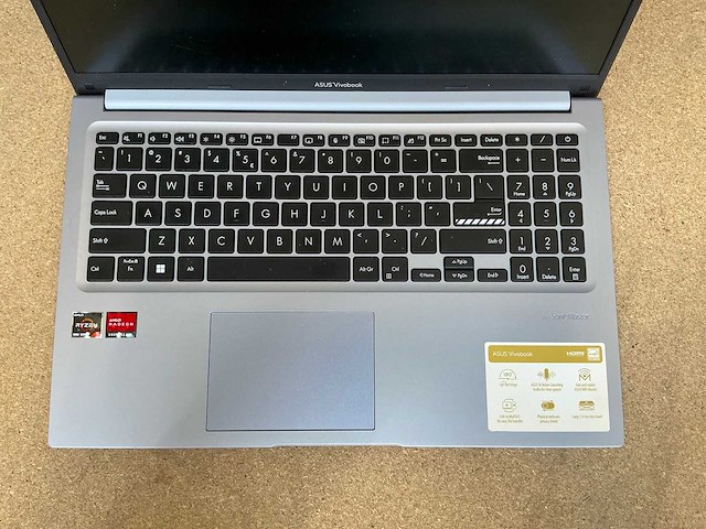 Laptop - asustek computer inc. - vivobook_asuslaptop m1502ia_m1502ia - afbeelding 2 van  7