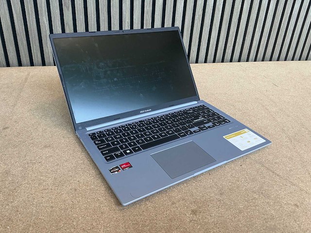 Laptop - asustek computer inc. - vivobook_asuslaptop m1502ia_m1502ia - afbeelding 1 van  9