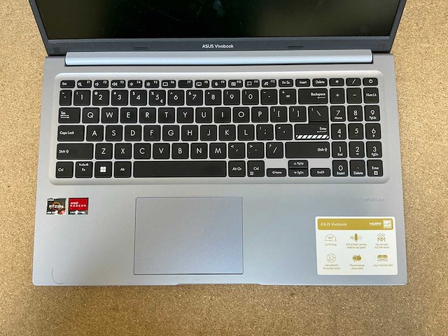 Laptop - asustek computer inc. - vivobook_asuslaptop m1502ia_m1502ia - afbeelding 2 van  9