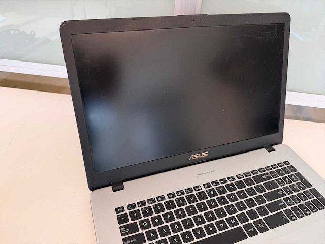 Laptop - asustek computer inc. - x705udr - afbeelding 5 van  9