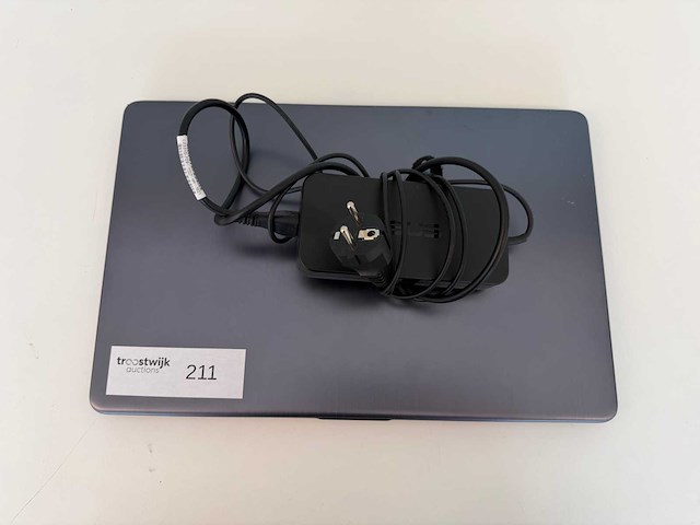 Laptop - asustek computer inc. - x705udr - afbeelding 7 van  9