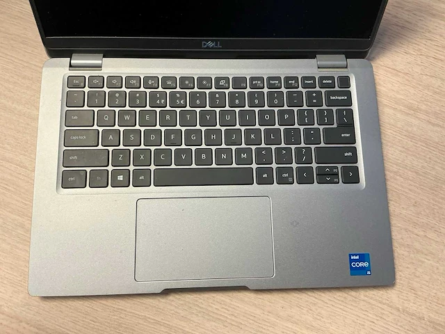 Laptop - dell inc. - latitude 5320 - afbeelding 2 van  8
