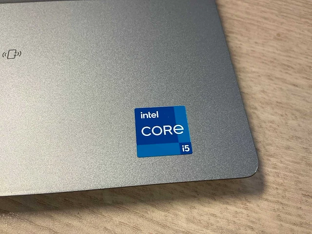Laptop - dell inc. - latitude 5320 - afbeelding 3 van  8