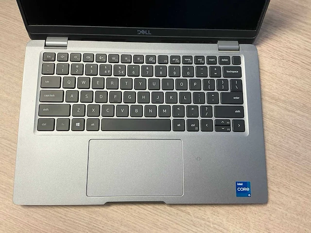 Laptop - dell inc. - latitude 5320 - afbeelding 2 van  8