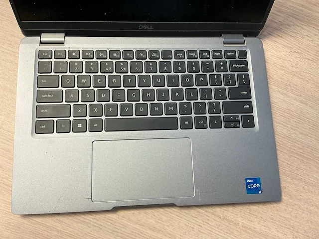 Laptop - dell inc. - latitude 5320 - afbeelding 3 van  8