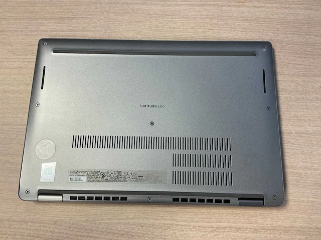 Laptop - dell inc. - latitude 5320 - afbeelding 3 van  8