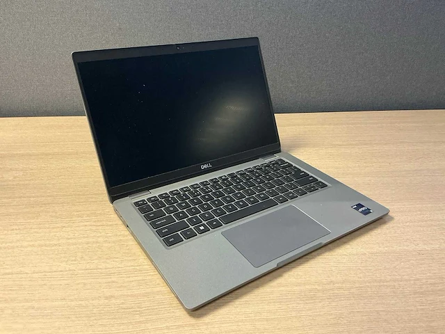 Laptop - dell inc. - latitude 5330 - afbeelding 1 van  7