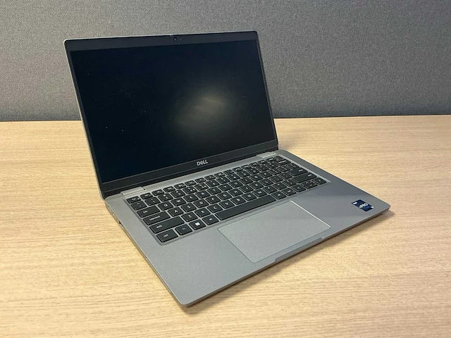 Laptop - dell inc. - latitude 5330 - afbeelding 1 van  7