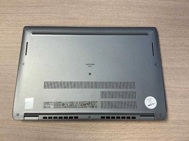 Laptop - dell inc. - latitude 5330 - afbeelding 6 van  8