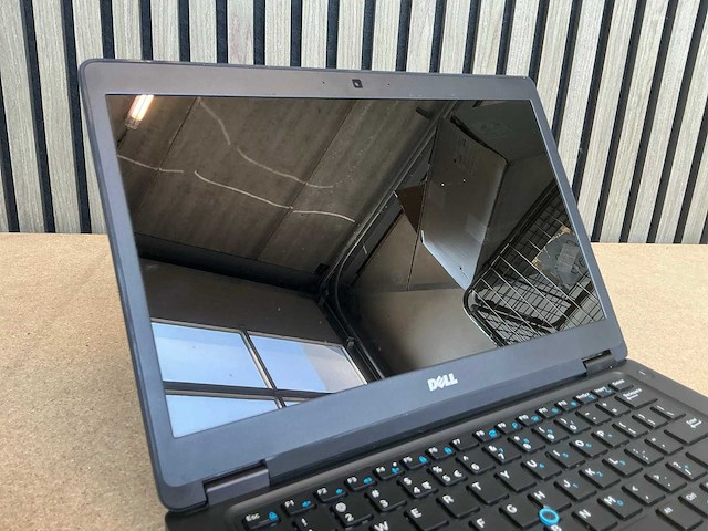 Laptop - dell inc. - latitude 5480 - afbeelding 4 van  7