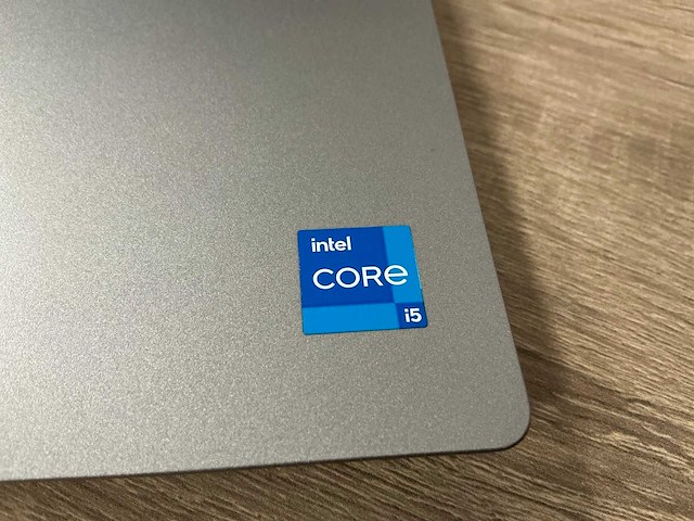 Laptop - dell inc. - latitude 5520 - afbeelding 3 van  7