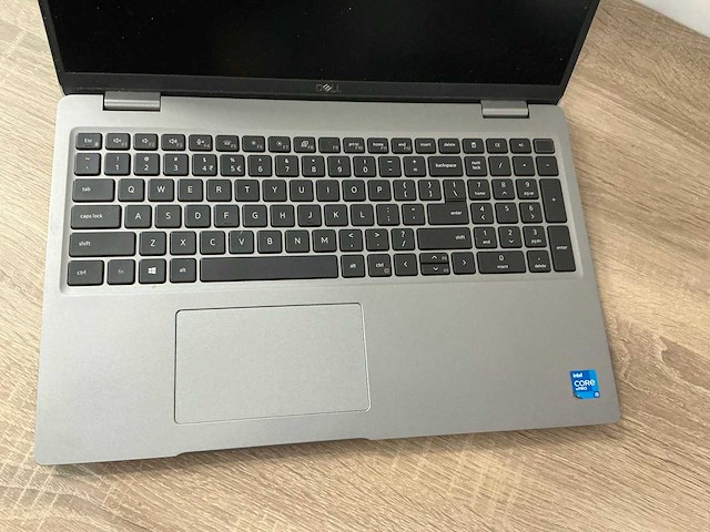 Laptop - dell inc. - latitude 5520 - afbeelding 2 van  5