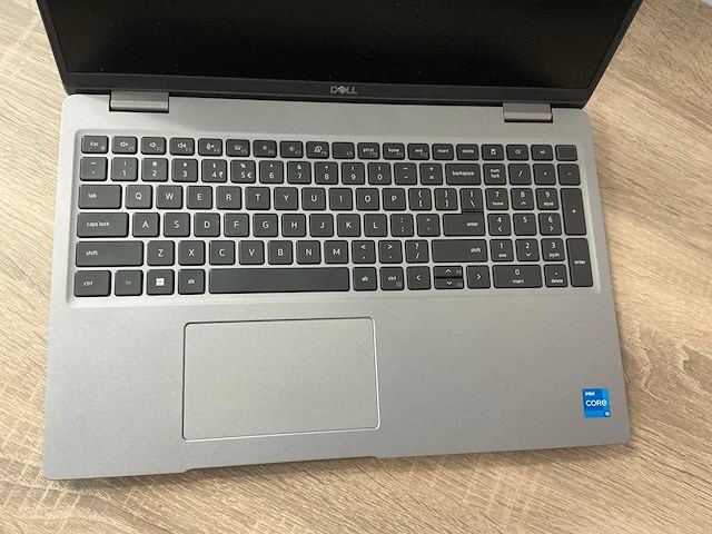 Laptop - dell inc. - latitude 5520 - afbeelding 2 van  7