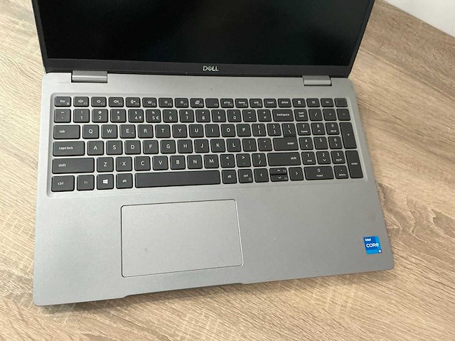 Laptop - dell inc. - latitude 5520 - afbeelding 2 van  7