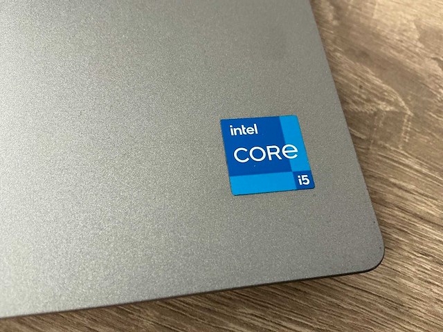 Laptop - dell inc. - latitude 5520 - afbeelding 3 van  7