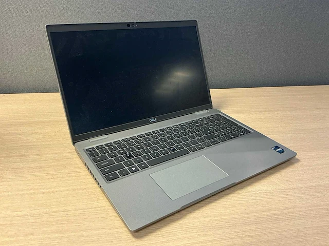 Laptop - dell inc. - latitude 5530 - afbeelding 1 van  8