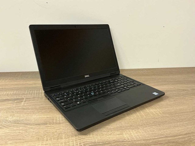 Laptop - dell inc. - latitude 5590 - afbeelding 1 van  7