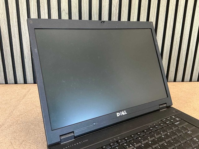 Laptop - dell inc. - latitude e5500 - afbeelding 4 van  7