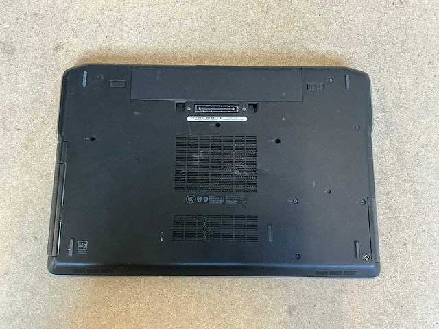 Laptop - dell inc. - latitude e6520 - afbeelding 5 van  6