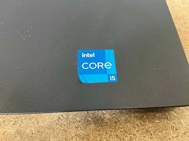 Laptop - dell inc. - vostro 15 3510 - afbeelding 2 van  4