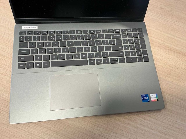 Laptop - dell inc. - vostro 16 5630 - afbeelding 2 van  7
