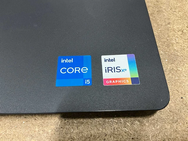 Laptop - dell inc. - vostro 3520 - afbeelding 2 van  2