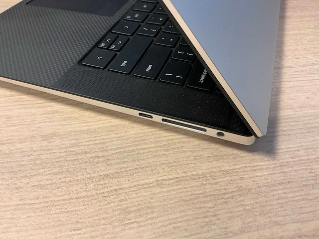 Laptop - dell inc. - xps 15 9520 - afbeelding 9 van  9