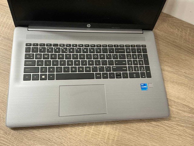 Laptop - hp - hp 470 g8 notebook pc - afbeelding 2 van  8