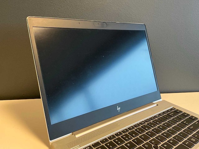 Laptop - hp - hp elitebook 840 g6 - afbeelding 4 van  7