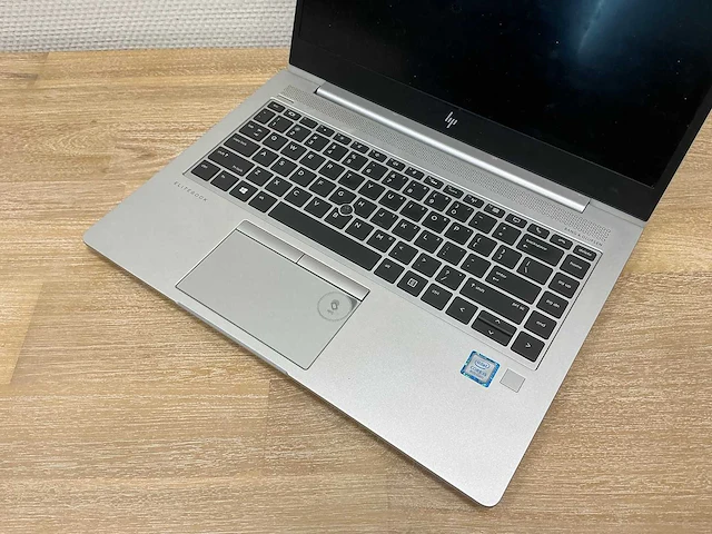 Laptop - hp - hp elitebook 840 g6 - afbeelding 3 van  5
