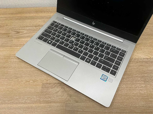 Laptop - hp - hp elitebook 840 g6 - afbeelding 3 van  5
