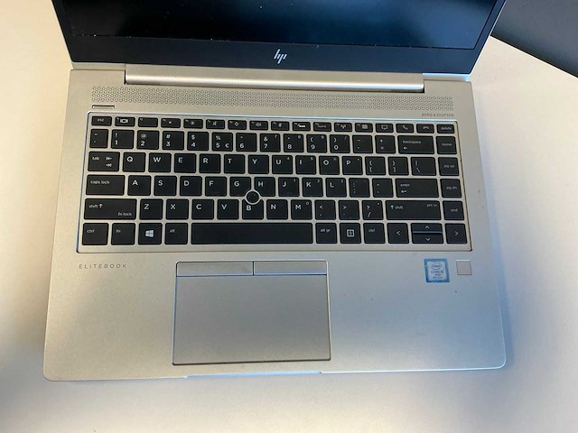 Laptop - hp - hp elitebook 840 g6 - afbeelding 2 van  7