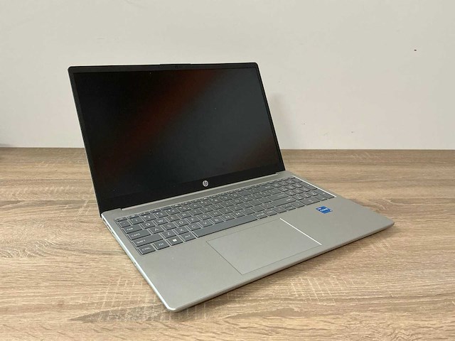 Laptop - hp - hp laptop 15-fd0955nd - afbeelding 1 van  7