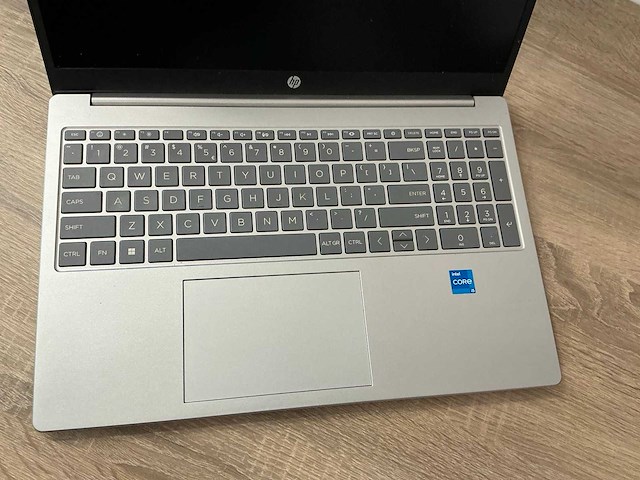 Laptop - hp - hp laptop 15-fd0955nd - afbeelding 2 van  7