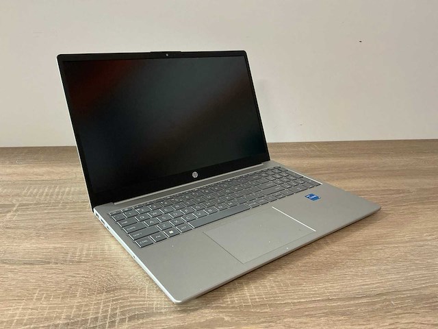 Laptop - hp - hp laptop 15-fd0955nd - afbeelding 1 van  7