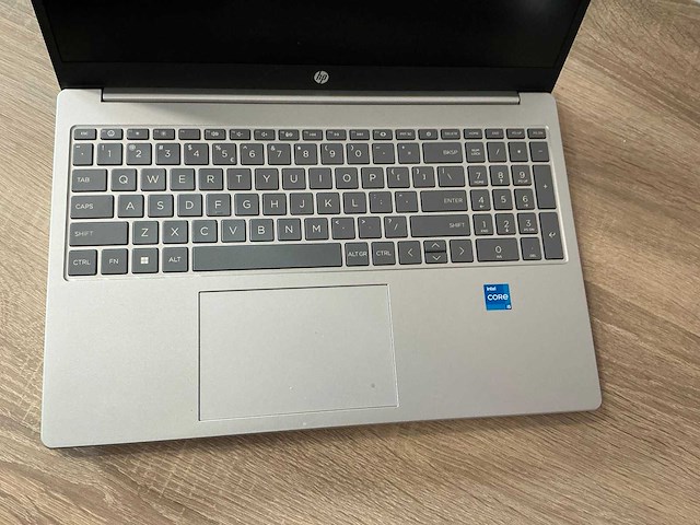 Laptop - hp - hp laptop 15-fd0955nd - afbeelding 2 van  7