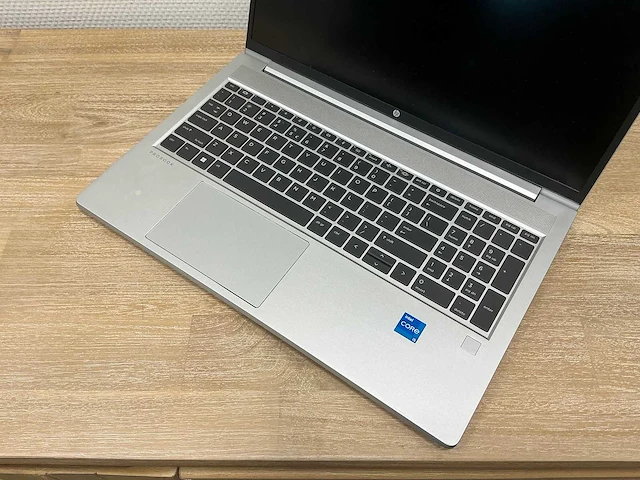 Laptop - hp - hp probook 450 15.6 inch g9 notebook pc - afbeelding 3 van  5