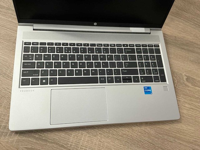 Laptop - hp - hp probook 450 g8 notebook pc - afbeelding 2 van  7