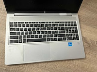 Laptop - hp - hp probook 450 g8 notebook pc - afbeelding 2 van  5