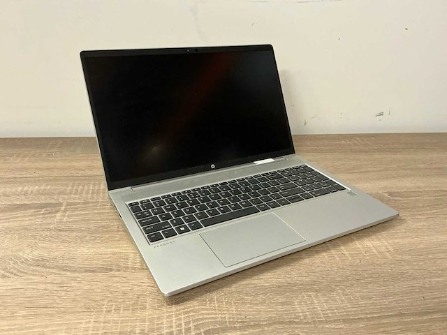Laptop - hp - hp probook 450 g8 notebook pc - afbeelding 1 van  4