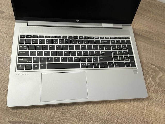 Laptop - hp - hp probook 450 g8 notebook pc - afbeelding 2 van  6