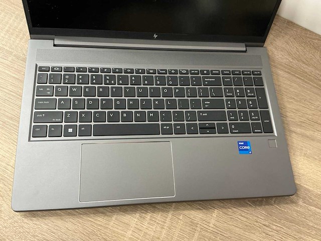 Laptop - hp - hp zbook power 15.6 inch g10 mobile workstation pc - afbeelding 7 van  7