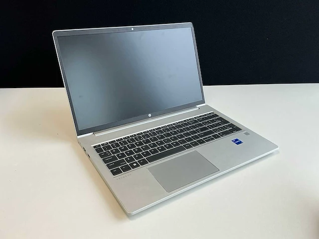 Laptop - hp - probook 450 15.6 inch g10 notebook pc - afbeelding 1 van  4